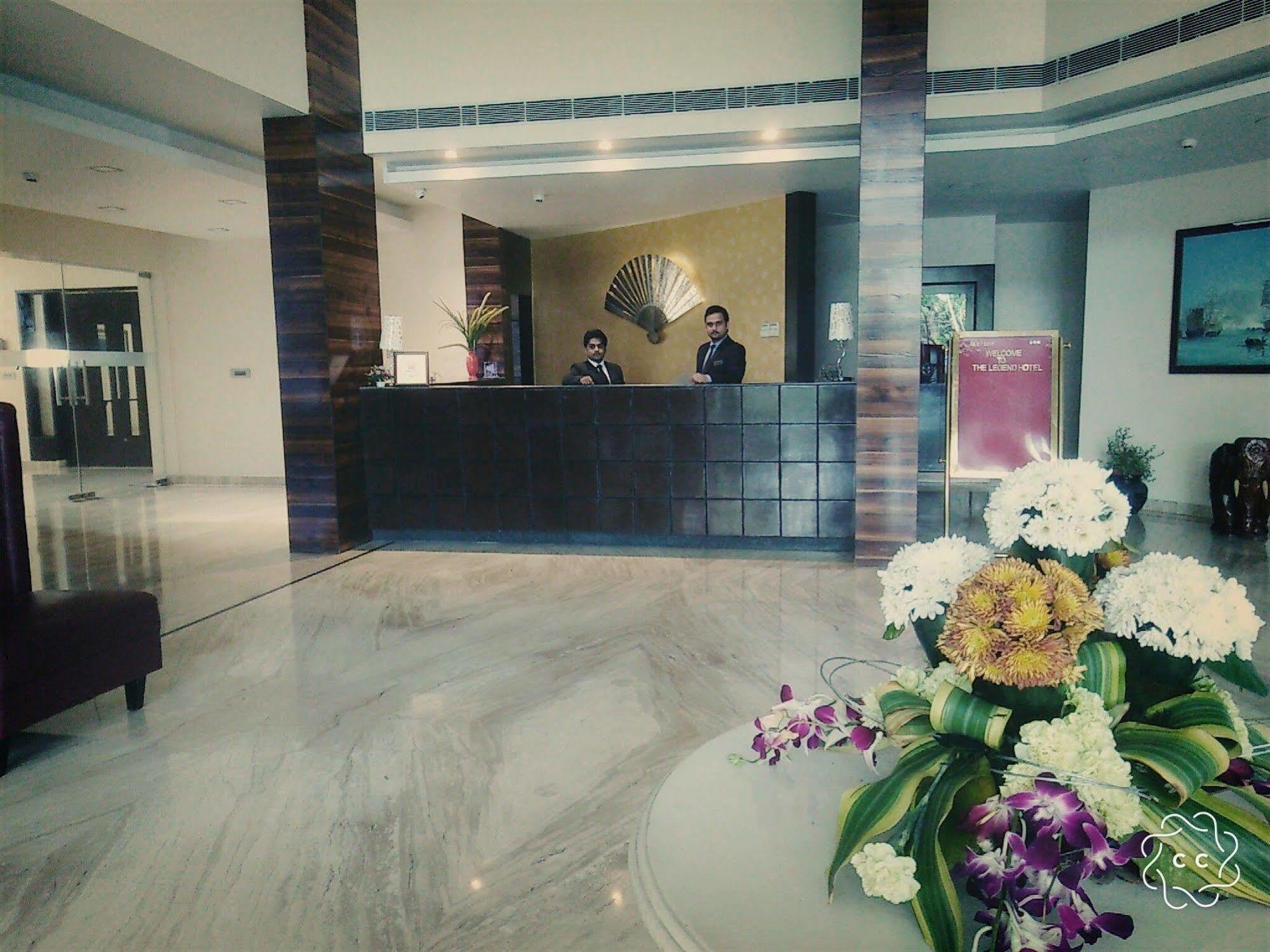 The Legend Hotel Allāhābād Junction Екстериор снимка